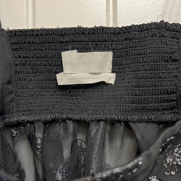 Urban Outfitters black flowy printed sleeveless top - Picture 6 of 8